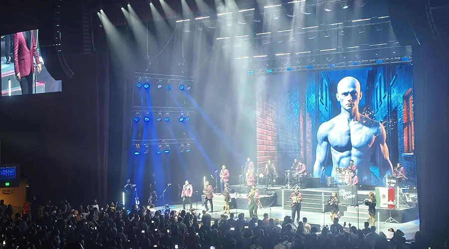 Los Ángeles Azules hacen bailar con su ritmo a Monterrey 3 Presentación de Los Ángeles Azules en concierto ante el público de Monterrey.