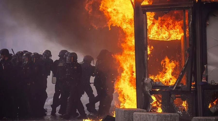 macron-protestas-francia Macron promete prevenir violencia durante Macron protestas Francia.