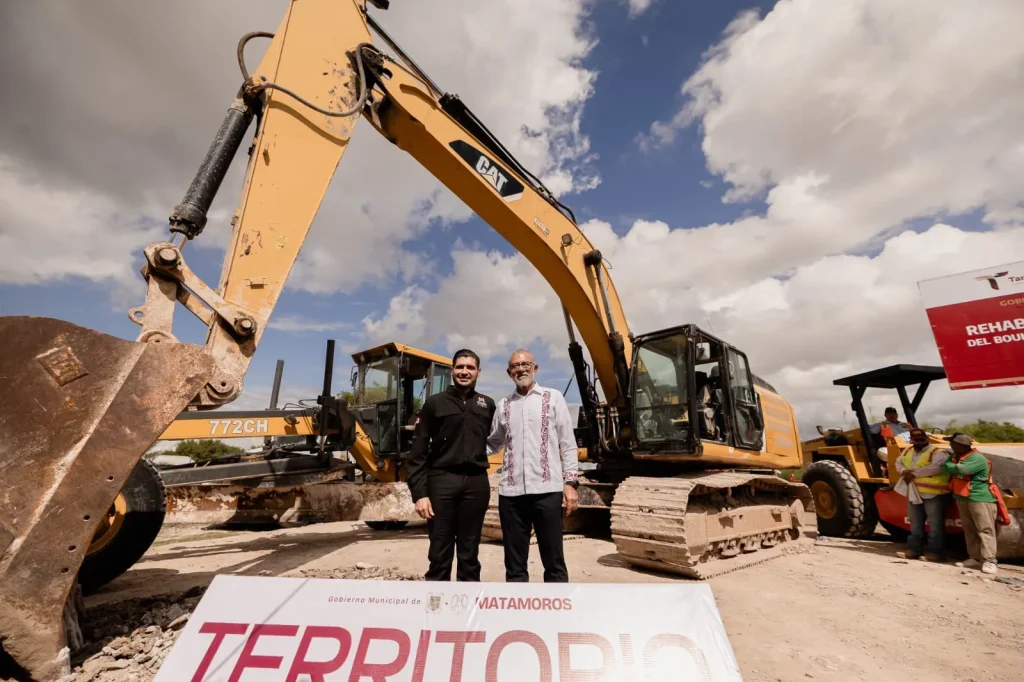 Matamoros arranca construcción del segundo cuerpo de la avenida 12 de Marzo 3 Matamoros arranca construcción del segundo cuerpo de la avenida 12 de Marzo