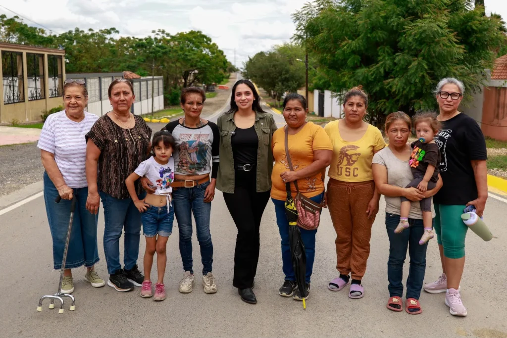 Mónica Oyervides convierte terracería en conexión vial para Juárez 2 monica oyervides inauguracion avenida 44