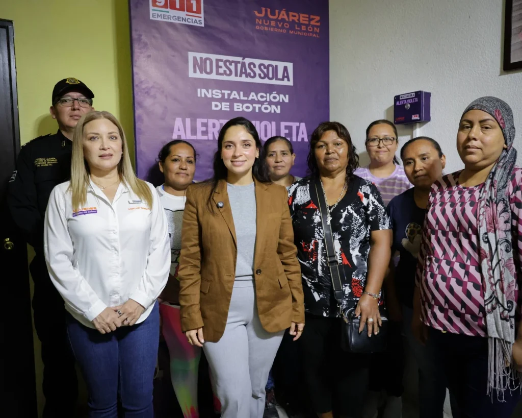 Instala Mónica Oyervides primer botón de emergencia para la prevención de violencia familiar 1 Instala Mónica Oyervides primer botón de emergencia para la prevención de violencia familiar