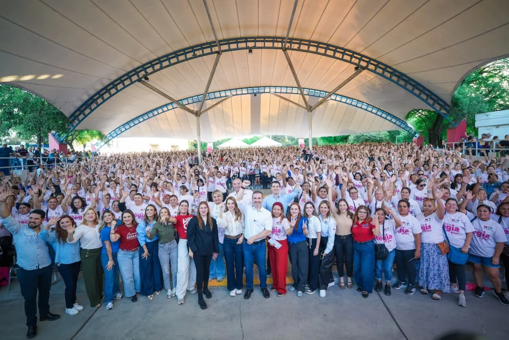 monterrey-2-mil-tarjetas-regia Entrega Gobierno de Monterrey 2 mil tarjetas Regia Plus en el Parque España