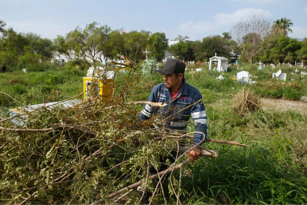 monterrey limpieza panteones Refuerza Monterrey limpieza y mantenimiento en panteones municipales
