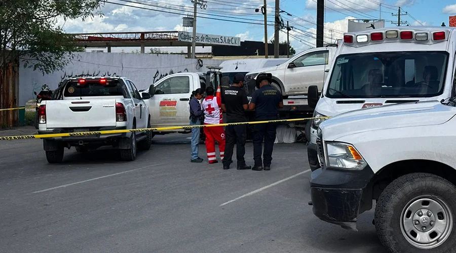 muere-motociclista-reynosa Elementos de auxilio atienden reporte donde muere motociclista tras accidente en el bulevar Miguel Hidalgo