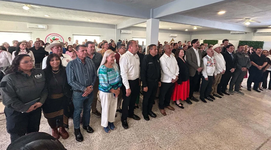 pacto-contra-la-extorsion-reynosa Representantes empresariales y autoridades durante la firma del Pacto contra la Extorsión en Reynosa.