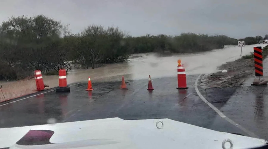 permanece-cerrada-carretera-reynosa-san-fernando