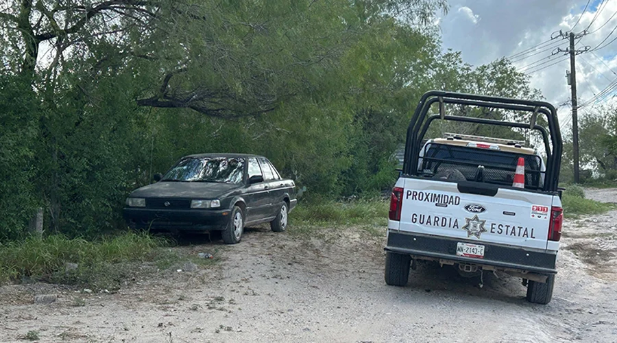 rancho-grande-vehiculo-abandonado Movilización policial por vehículo abandonado en la colonia Rancho Grande