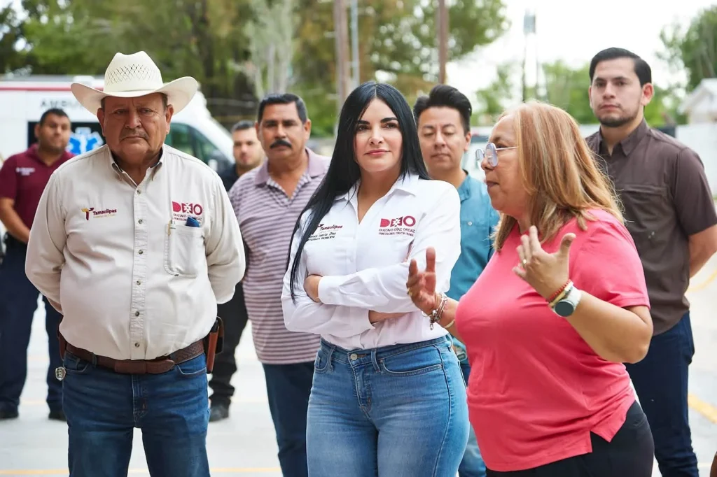 Reinauguran estacionamiento de primaria en Díaz Ordaz 1 Reinauguran estacionamiento de la primaria Elisa Guerra de Olloqui en Díaz Ordaz