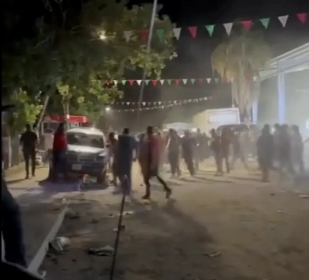 Riña con machetes en festejos del Día del Pescador en Sinaloa; hay 6 lesionados 2 rina con machetes ahome 03