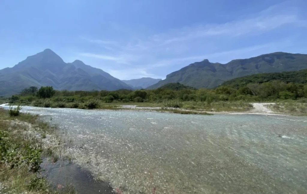 Exige Javier Caballero investigar presunta contaminación de Pemex en el río Pilón 3 rio pilon pemex contaminacion 02