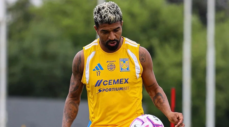 rodrigo-aguirre-tigres-entrenamiento Rodrigo Aguirre durante su regreso al entrenamiento con Tigres