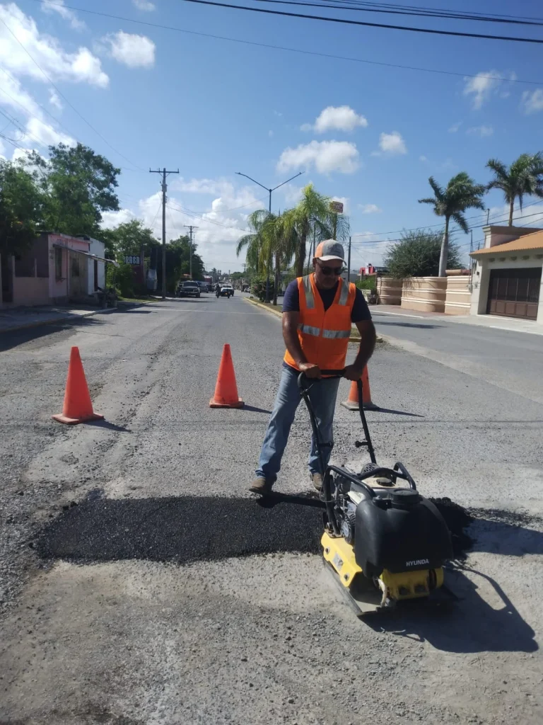 Realiza San Fernando trabajos de bacheo en la zona centro 3 Realiza San Fernando trabajos de bacheo en la zona centro