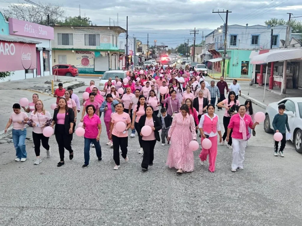 Realizan caminata para promover la lucha contra el cáncer de mama en San Fernando 1 Realizan caminata para promover la lucha contra el cáncer de mama en San Fernando