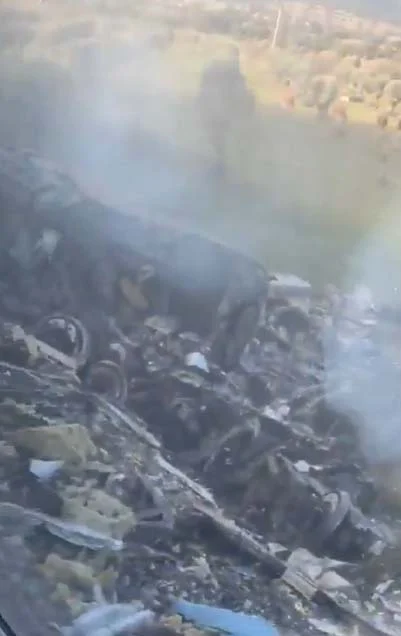 Suman 74 muertos en accidente de tren en España 4 Autoridades y rescatistas en la zona donde suman 74 muertos por el choque de trenes en Toledo.