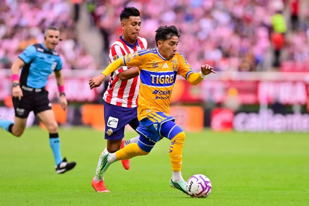 Tigres empata Chivas con 10 jugadores 6 tigres empata chivas 7