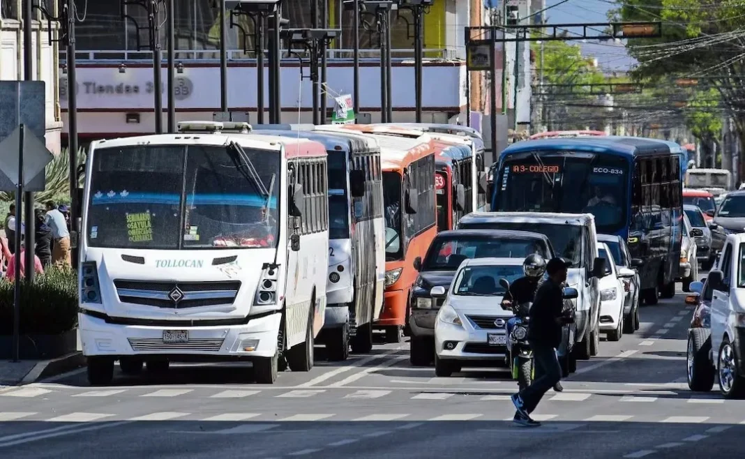 transporte-publico-gratuito-mc Propuesta para garantizar transporte publico gratuito a menores de edad en Mexico.
