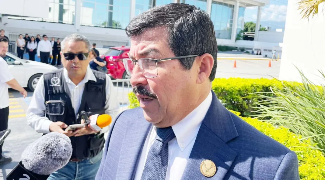uat-poder-judicia UAT busca convenio con el Poder Judicial de Tamaulipas para prácticas profesionales.