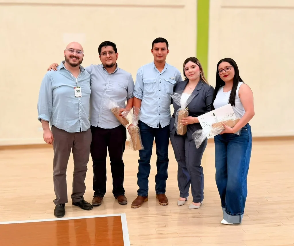 Estudiantes de la UAT ganan premio nacional con CHUDBI 1 Estudiantes de la UAT ganan premio nacional con CHUDBI