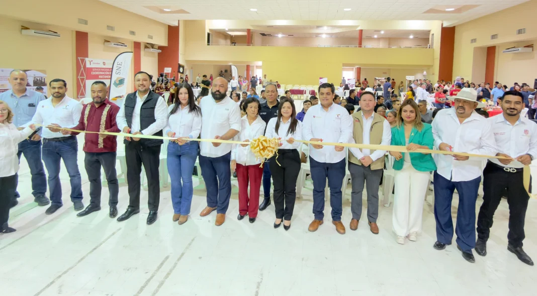 veronica-aguirre-empleo Impulsa Gobierno de Verónica Aguirre oportunidades laborales con Feria del Empleo